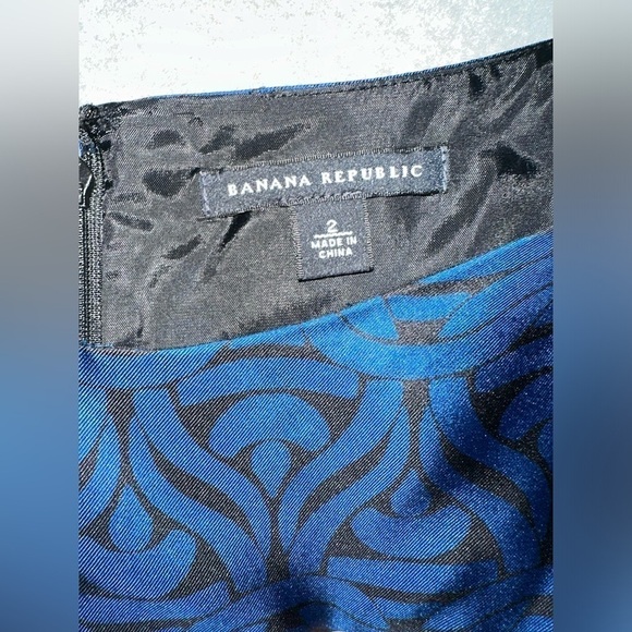 Banana Republic 100% Silk Blue Black Pleated Cap Sleeve Lined Dress size 2 - Picture 7 of 9